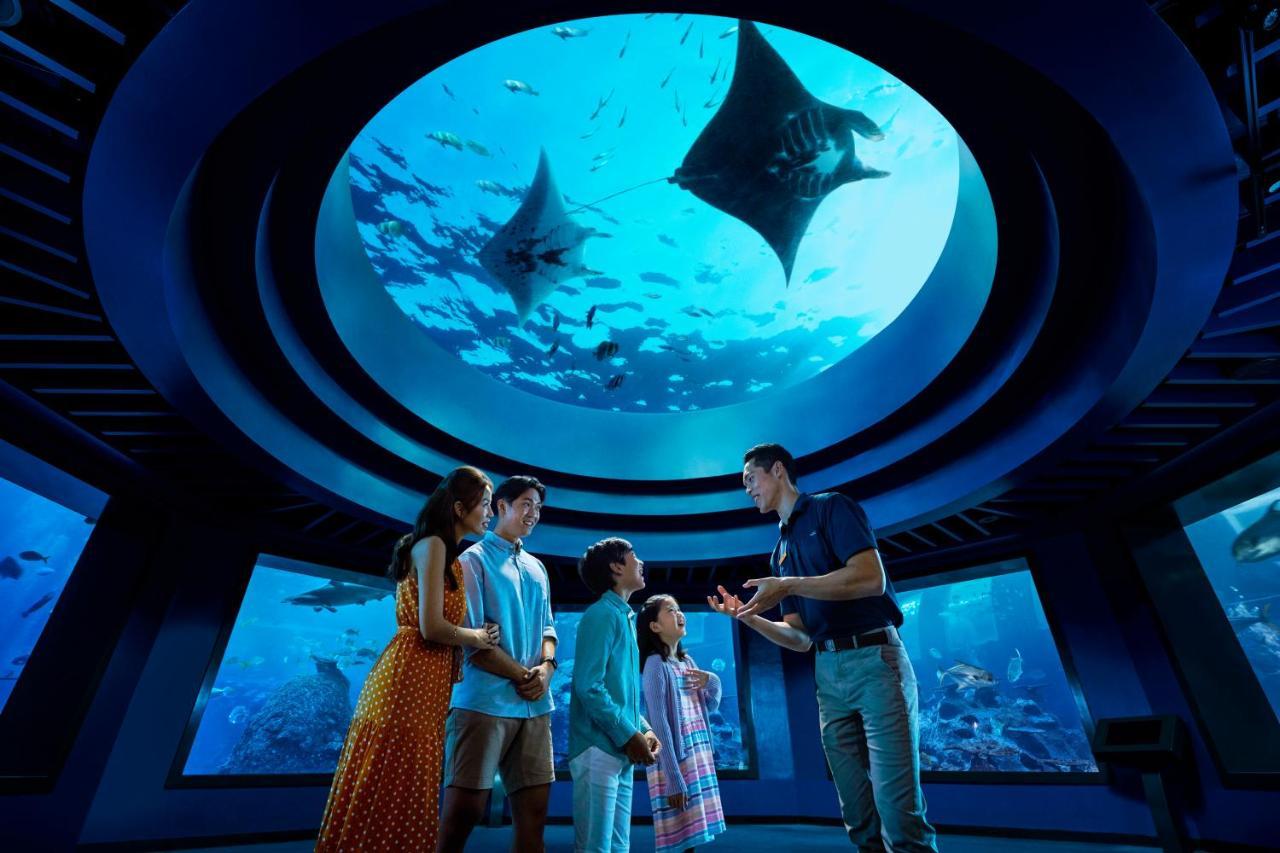 Resorts World Sentosa - Crockfords Tower Сингапур Экстерьер фото