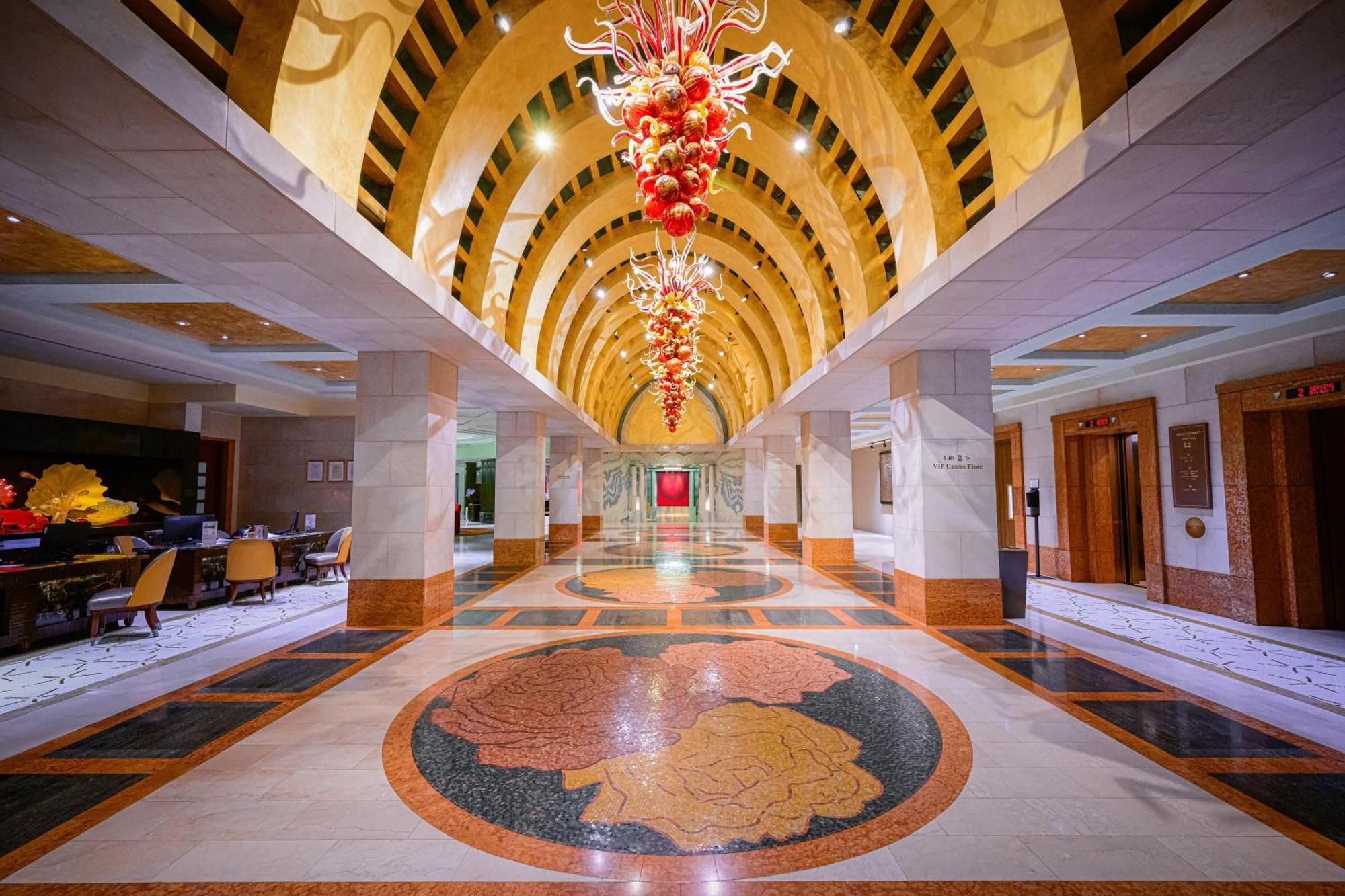 Resorts World Sentosa - Crockfords Tower Сингапур Экстерьер фото
